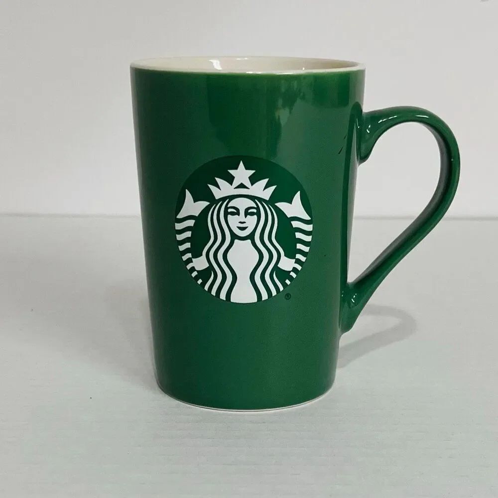 Starbucks 2021 Green Mug    11 Ounce